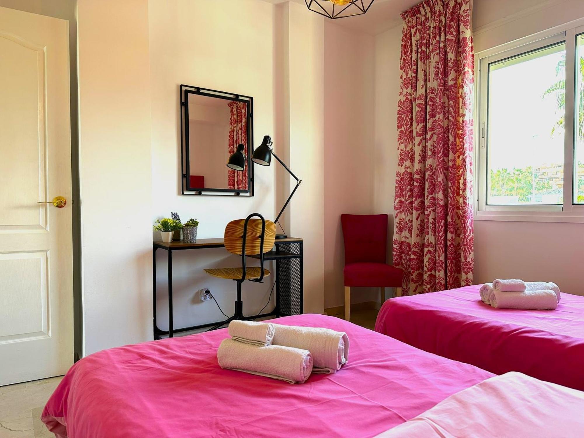 אסטפונה Apartments Bermuda Beach מראה חיצוני תמונה